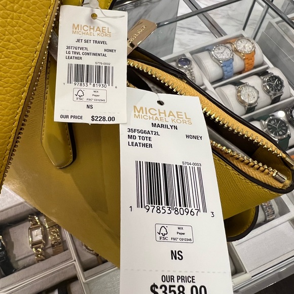 Michael Kors Purse and Wallet - Picture 16 of 16